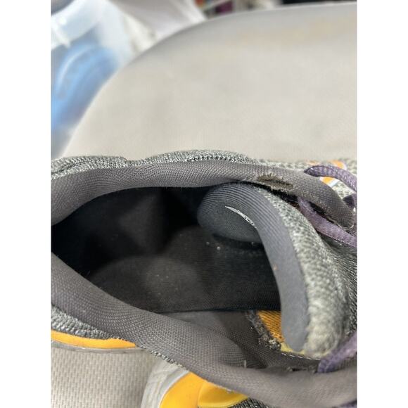 NIKE DH5425-002 Zoom X Invincible Iron Grey Mens 8 PREOWNED - Picture 9 of 9